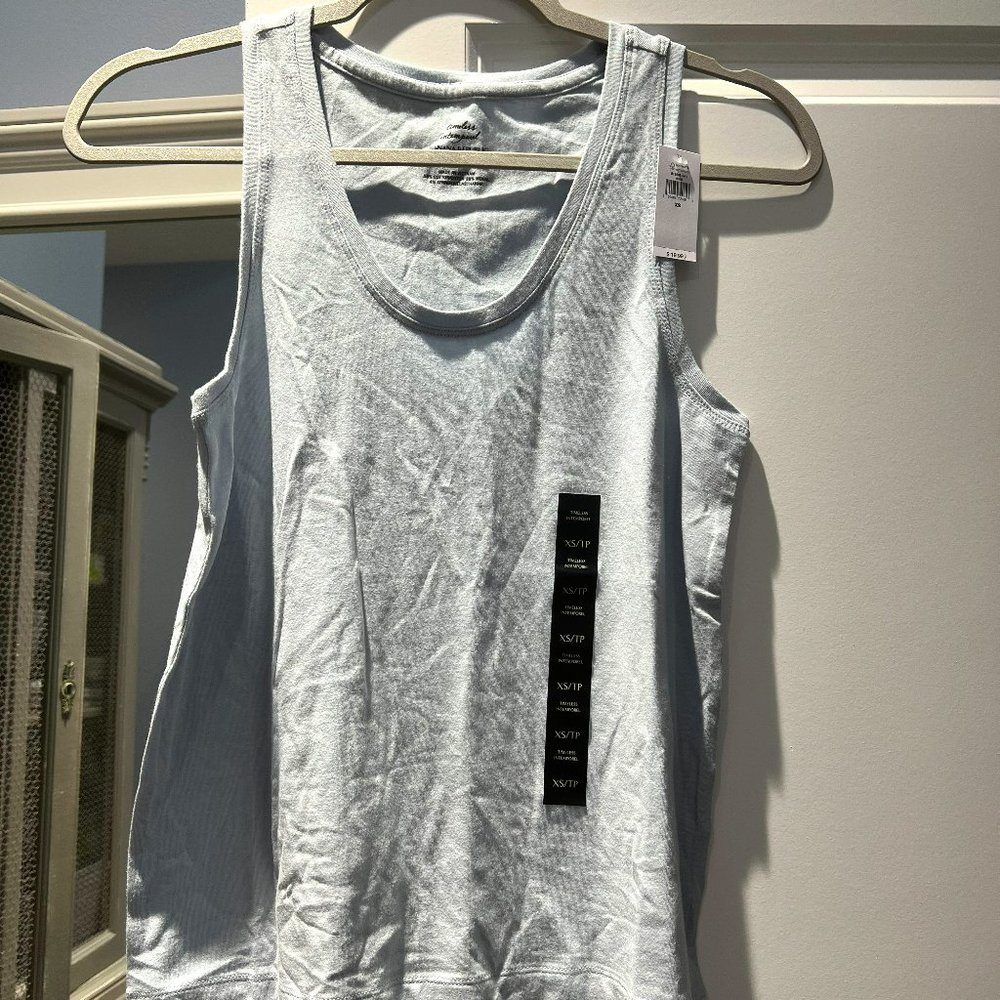 Banana Republic Timeless Intemporel Tank